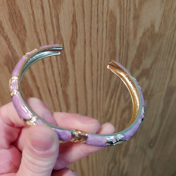 Metal Turtle Bracelet - Picture 5 of 6